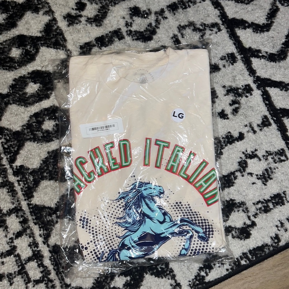 NWT INAKA SHIRT